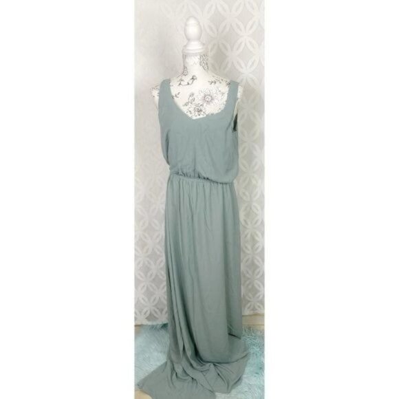 Show Me Your Mumu Kendall Maxi Dress in Silver Sage Crisp NWT Medium - Picture 6 of 8